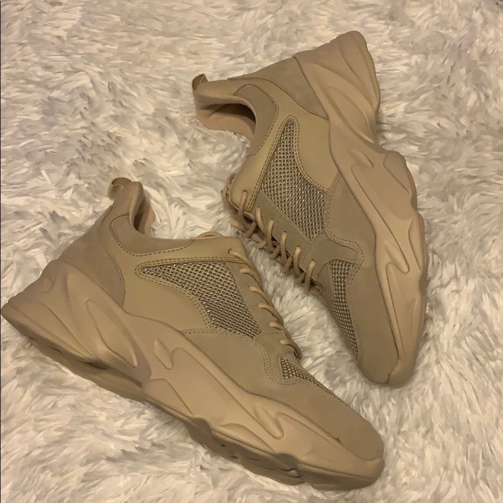 Beige shoes